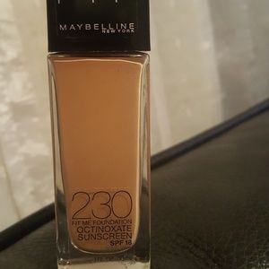 Maybelline 230